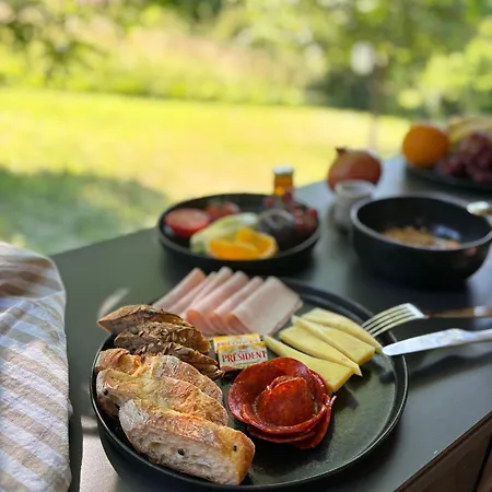 Relax Hill Vendeghaz * Dunabogdány